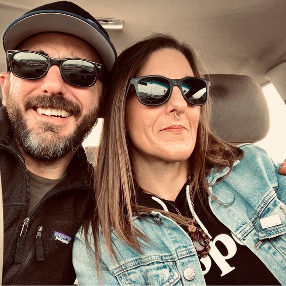 Meet your Posher, Stephanie - Picture 2 of 2